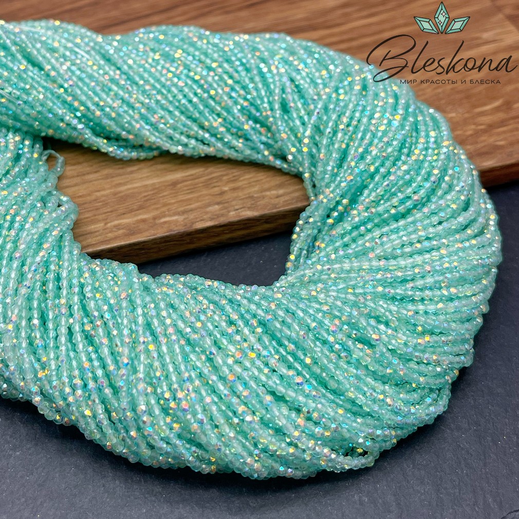 2 мм Бусины стекло зеленое с переливом алмазная огранка