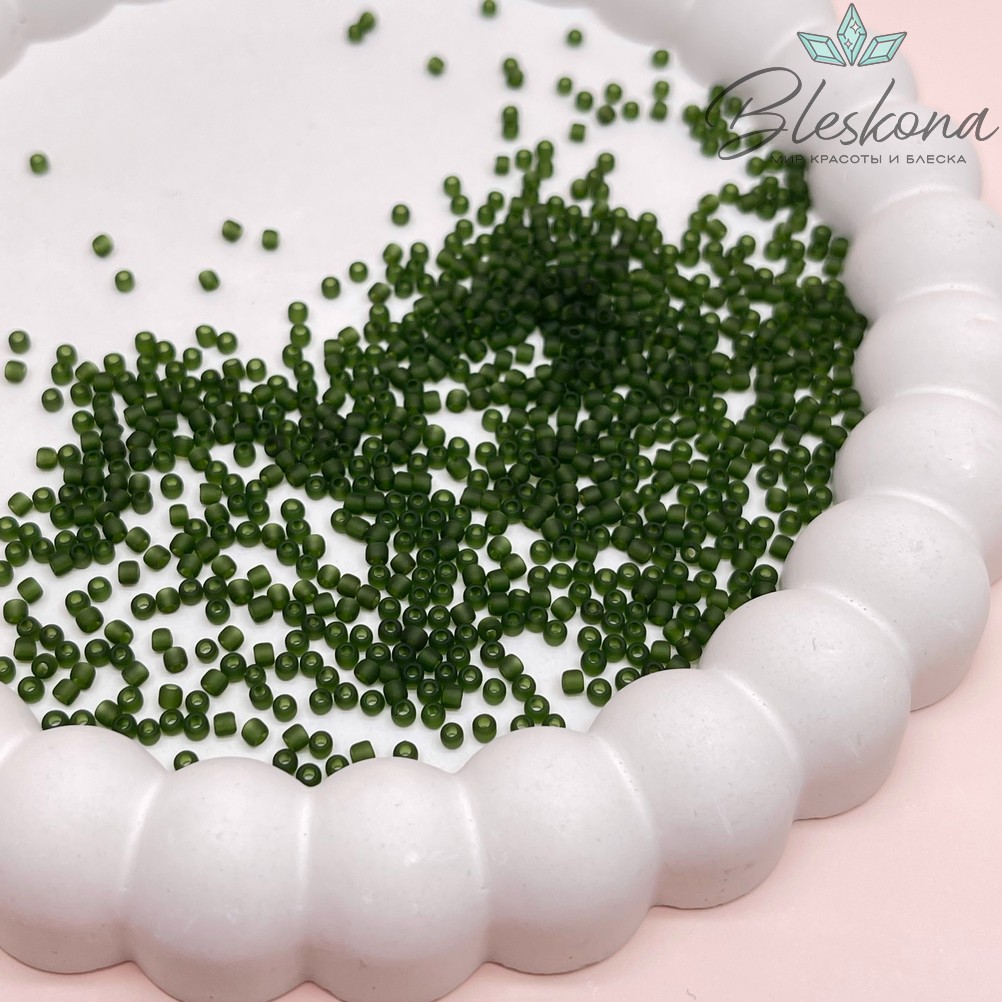 Бисер TOHO round 11/0 цвет №940F (оттенок темно-зеленого)