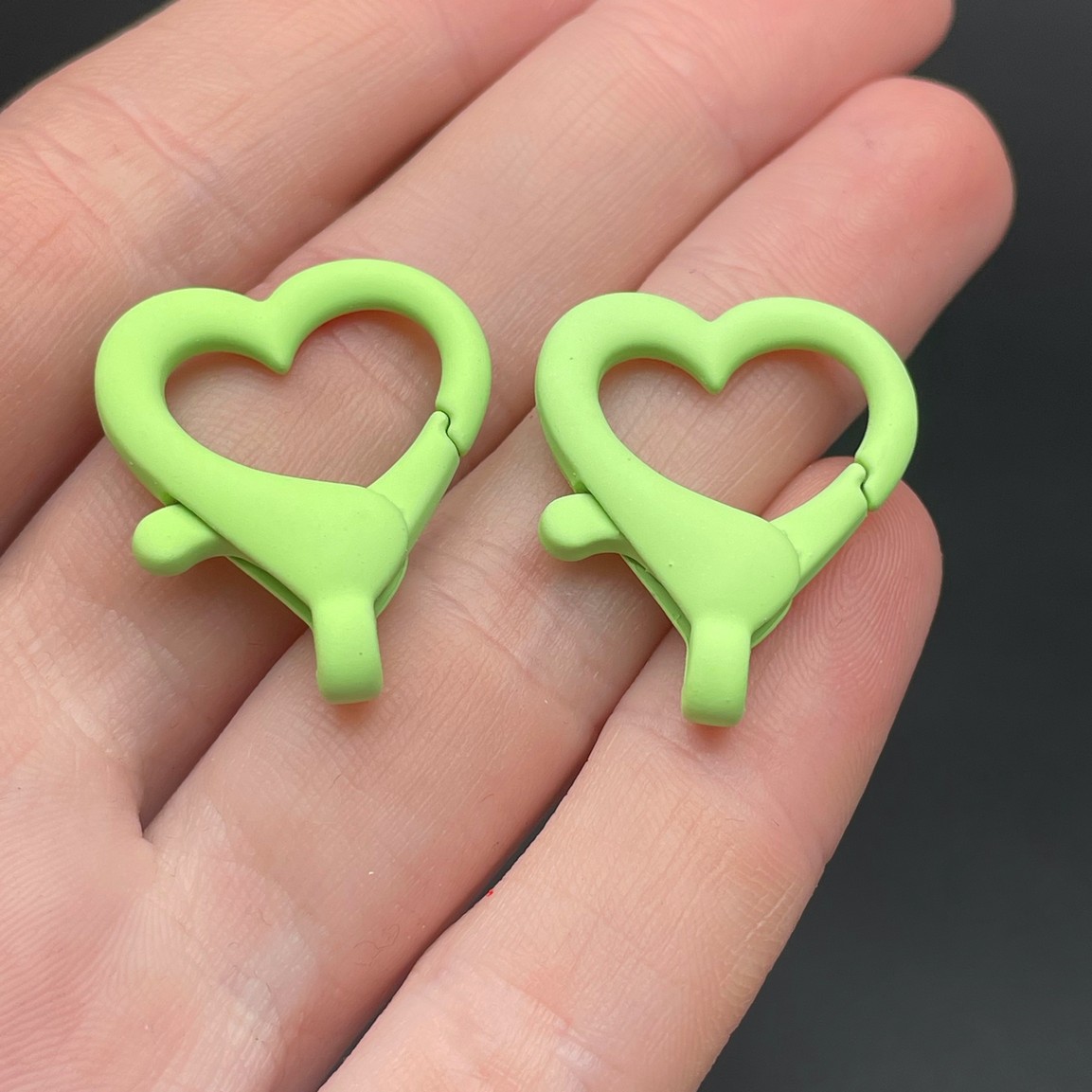 22*26мм , Замок крупный сердце салатовая  эмаль матовая