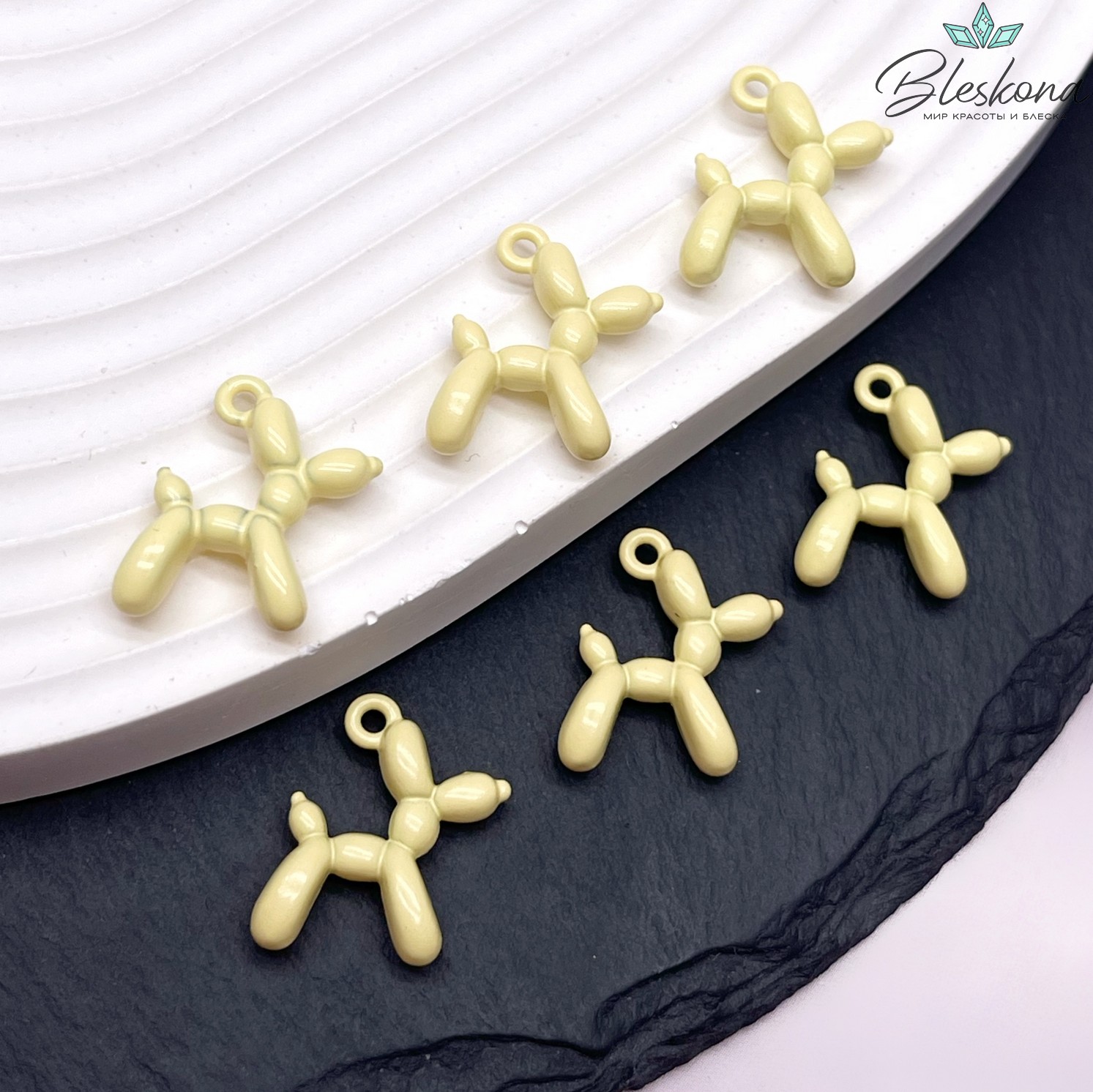 14*18 мм, Подвеска пудель светло-желтая эмаль