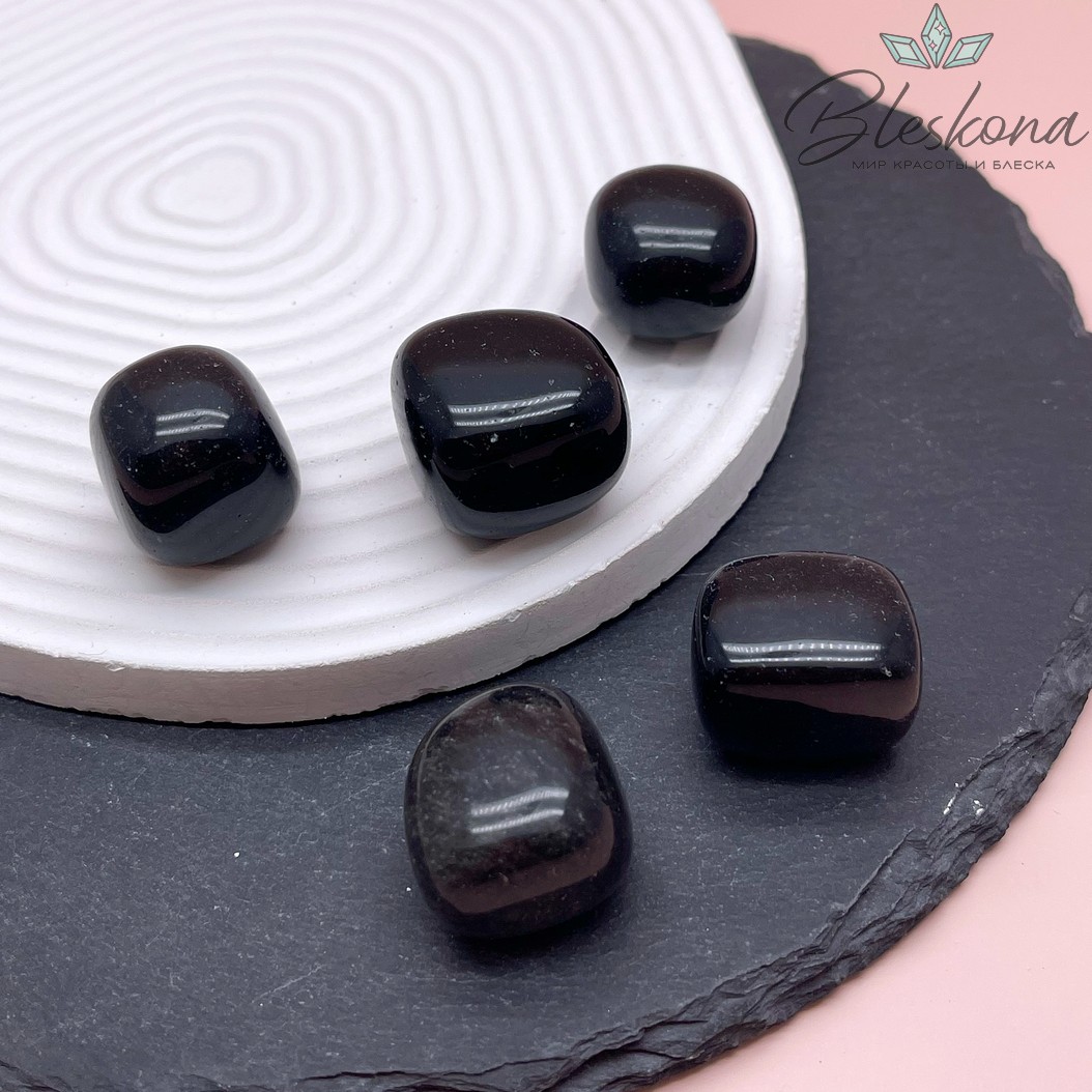 Обсидиан черный галтовка 23-35 мм