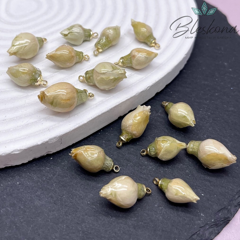 17-22 мм, Цвет золото, Подвеска роза в эпоксидной смоле №24