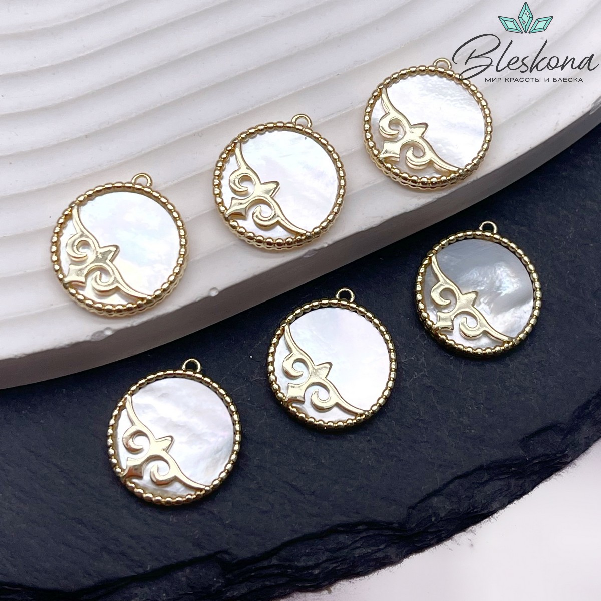 16,8*15 мм Цвет золото, Подвеска круг перламутр Этно №3 