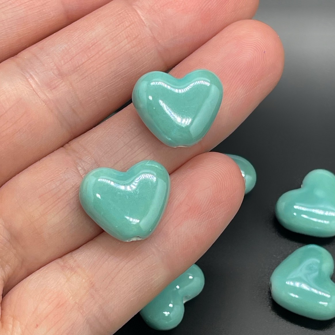 12,9*15 мм Бусина сердце плоское, керамика цвет бирюзовый