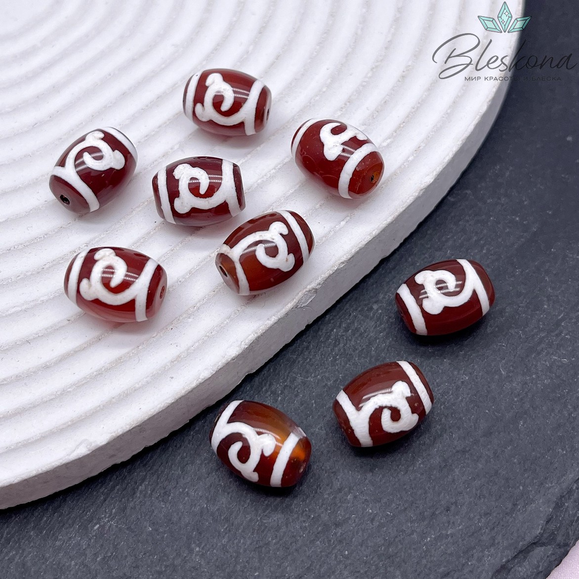 Бусина Дзи Зеленая тара бело-коричневый бочонок 10*14 мм