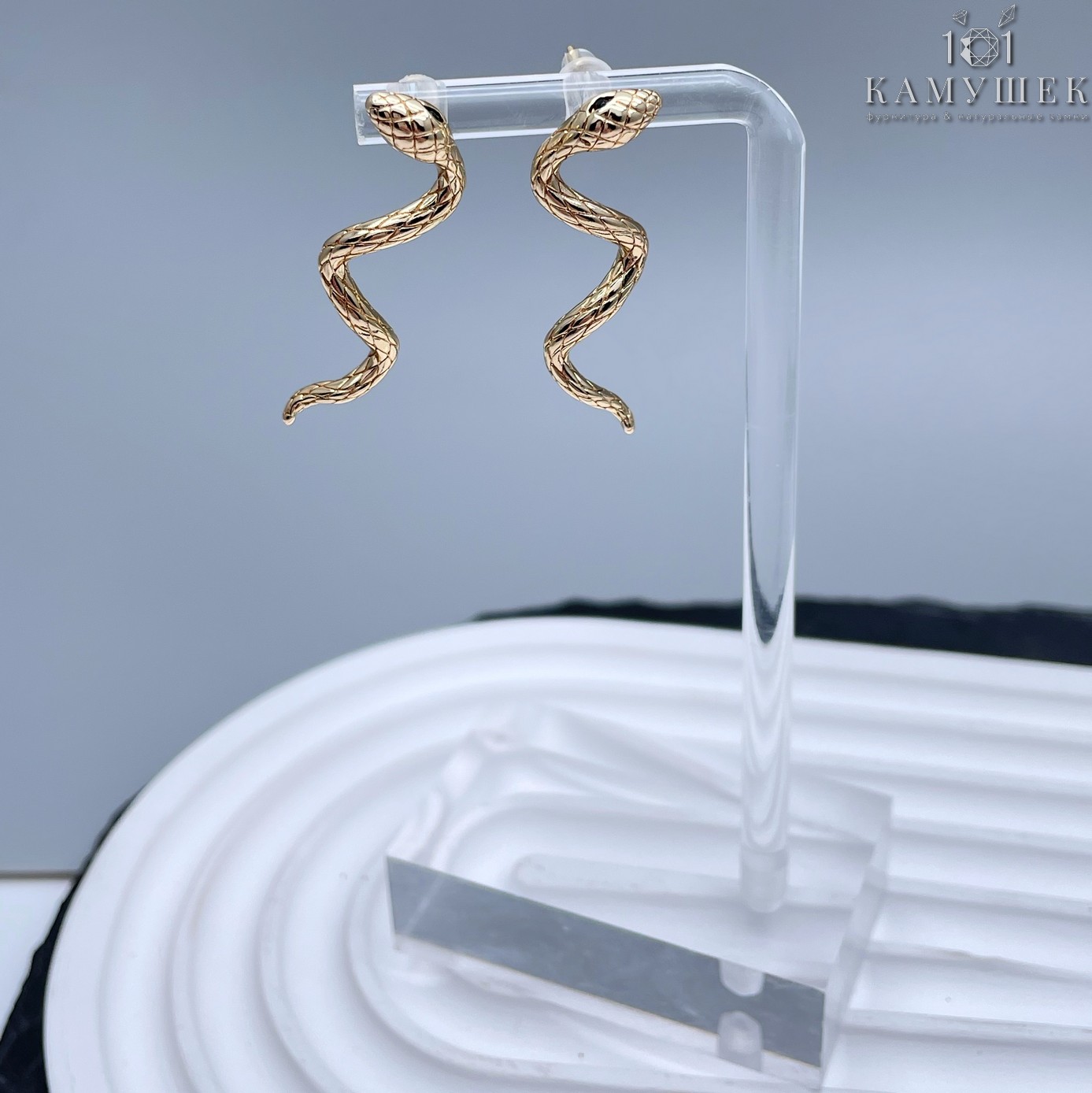 Пусеты змея фактурная черный циркон, цвет золото 35,1*12 мм