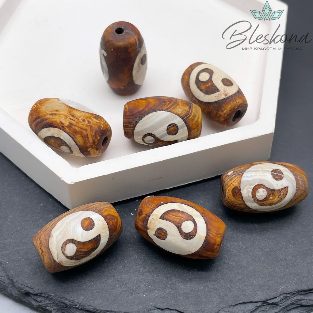 Бусина Дзи Инь-Янь бело-коричневый матовый бочонок 23*14 мм