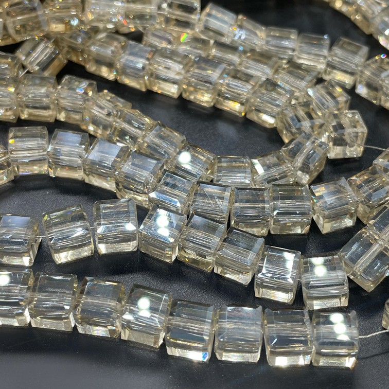 8 мм Стекло Lux, куб огранка, цвет песочный