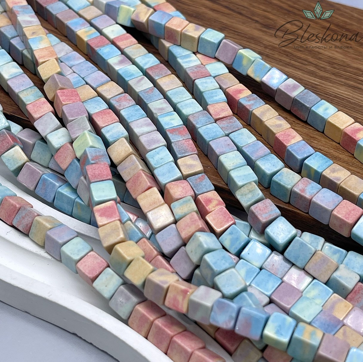 Радужный Агат куб микс 6 мм (имитация)