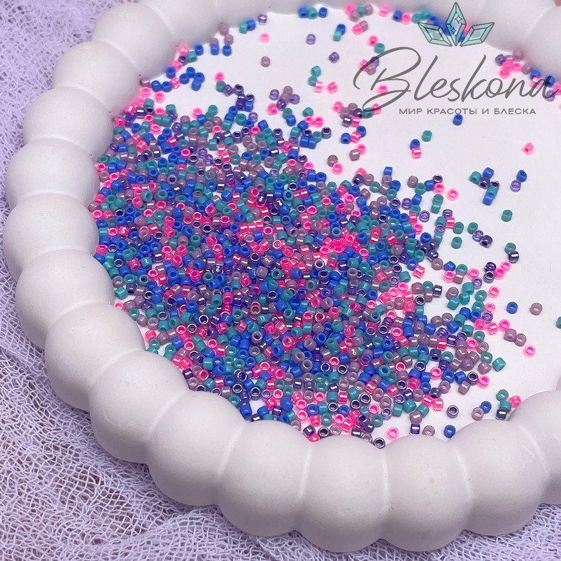 Бисер TOHO round 11/0 цвет №24-022 (микс)