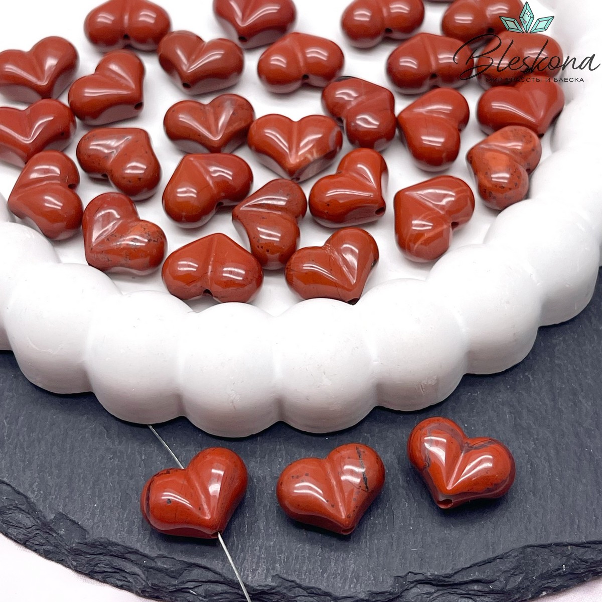 Бусина сердце Яшма красная 11*15 мм штучно