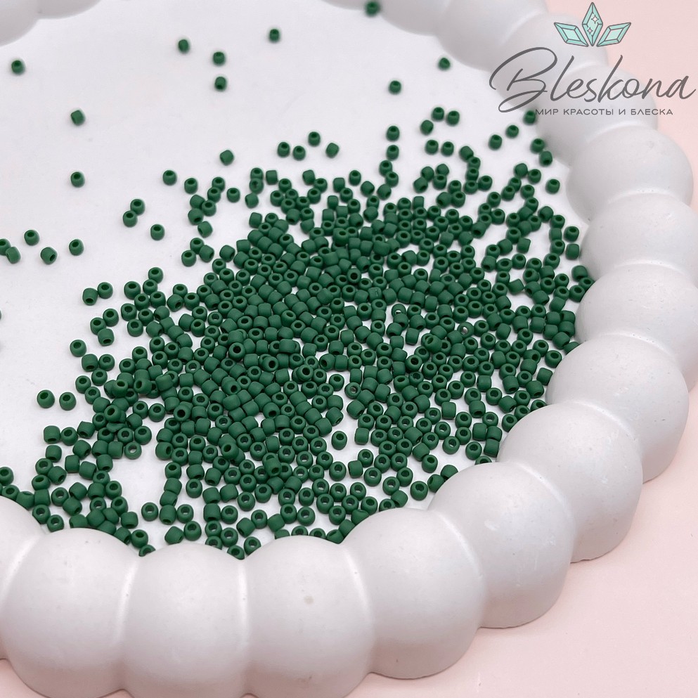 Бисер TOHO round 11/0 цвет №47HF (оттенок зеленого)