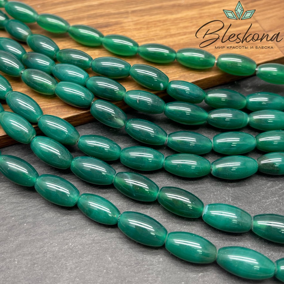 Агат зеленый (тонированный) №1 рис 15*8 мм