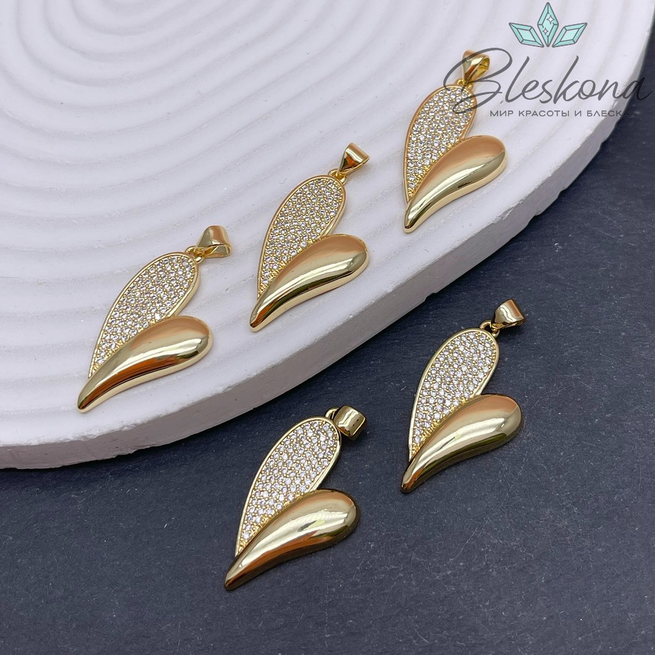 30*16 мм Цвет золото, Подвеска Сердце цирконы с бейлом