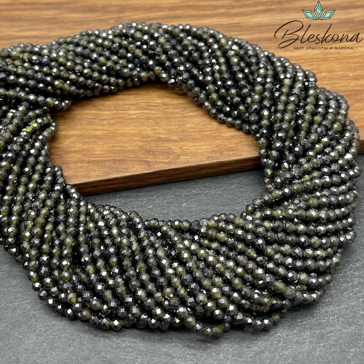 Циркон огранка темно-зеленый 3 мм (кубический цирконий, фианит) 