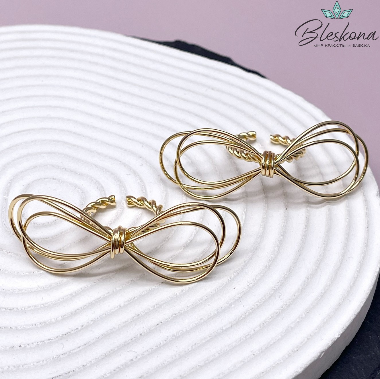 22 мм Цвет золото, Кольцо безразмерное бантик