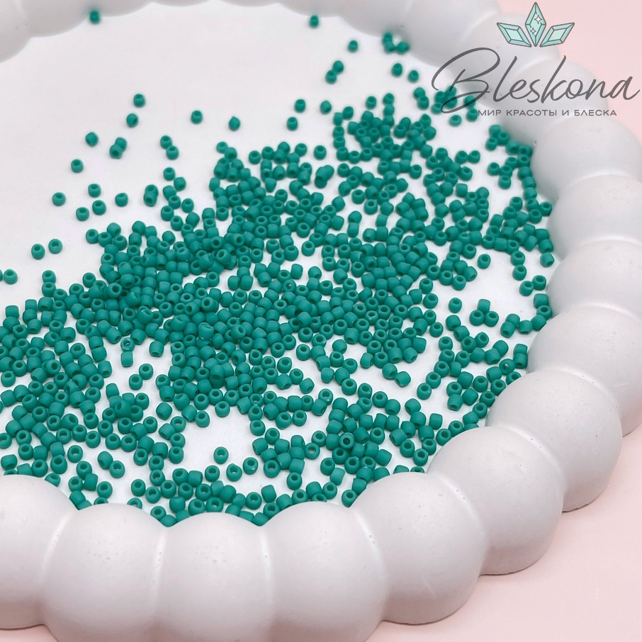 Бисер TOHO round 11/0 цвет №55DF (оттенок светло-зеленого)