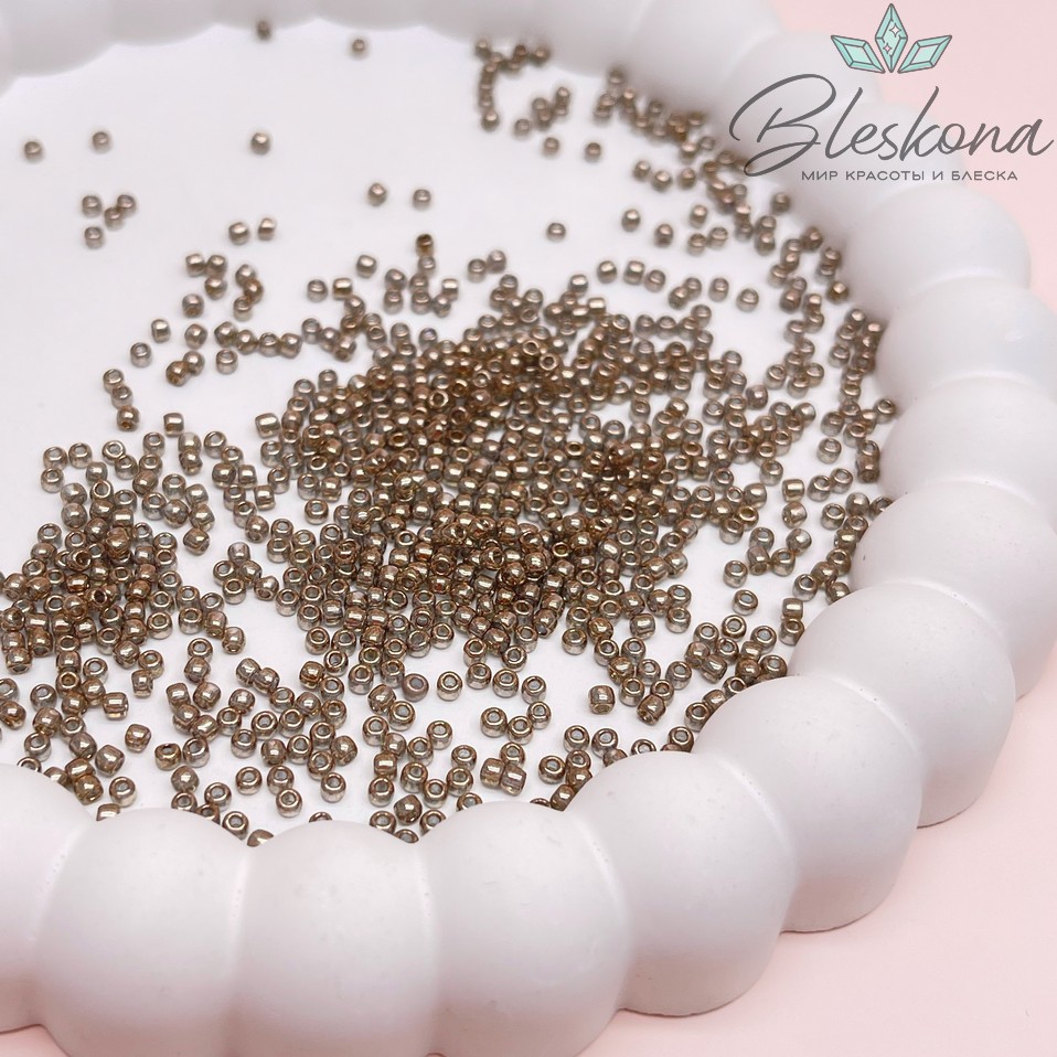 Бисер TOHO round 11/0 цвет №204 (оттенок медного)