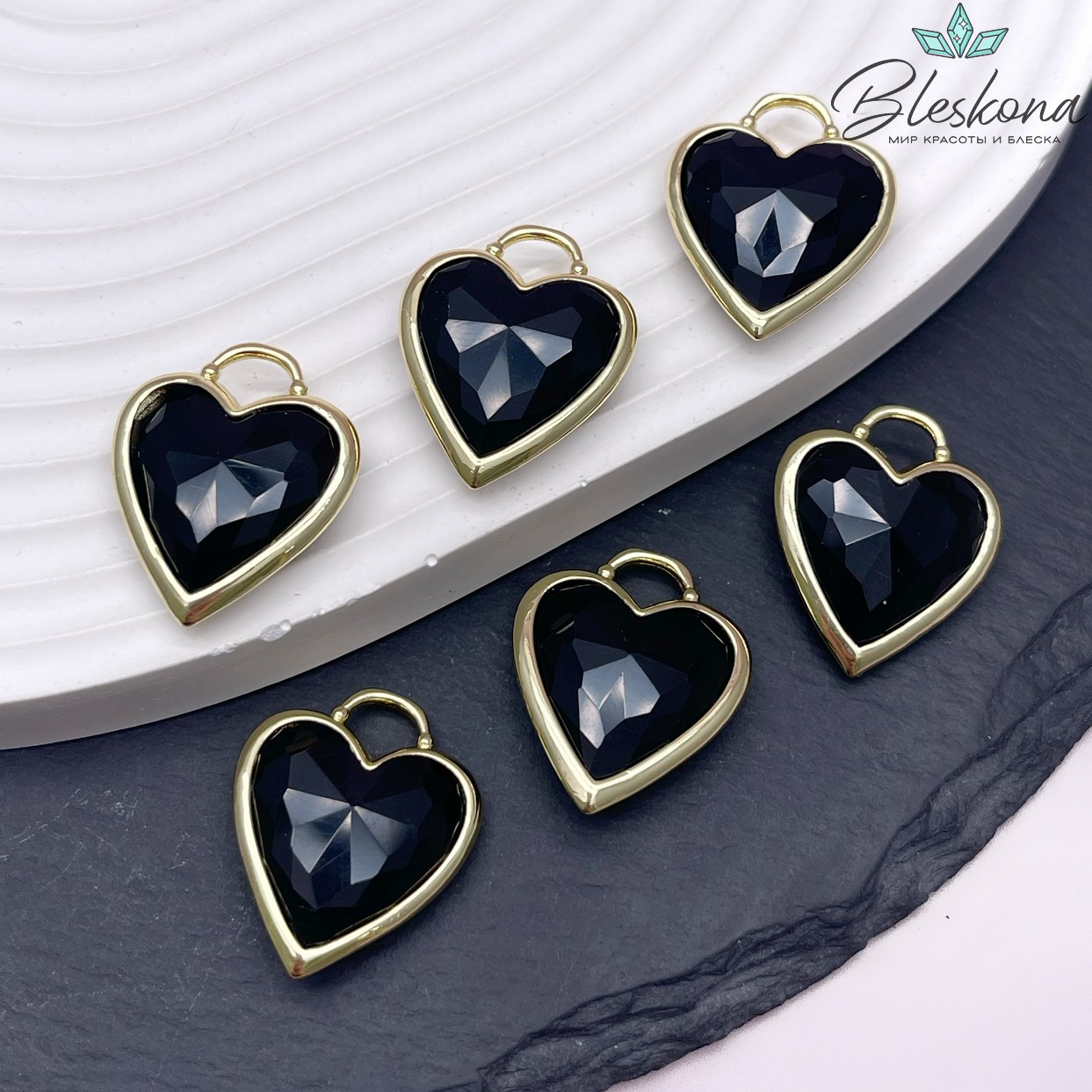 23,5*19 мм, Цвет золото, Подвеска Сердце черный агат огранка