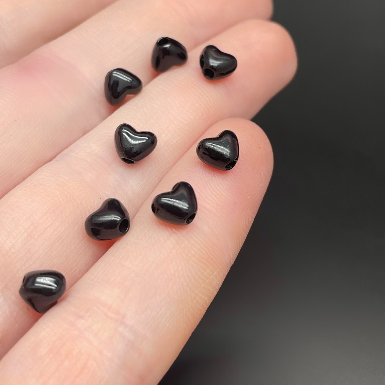 5*6 мм , Бусина сердце черная эмаль уп.10шт 