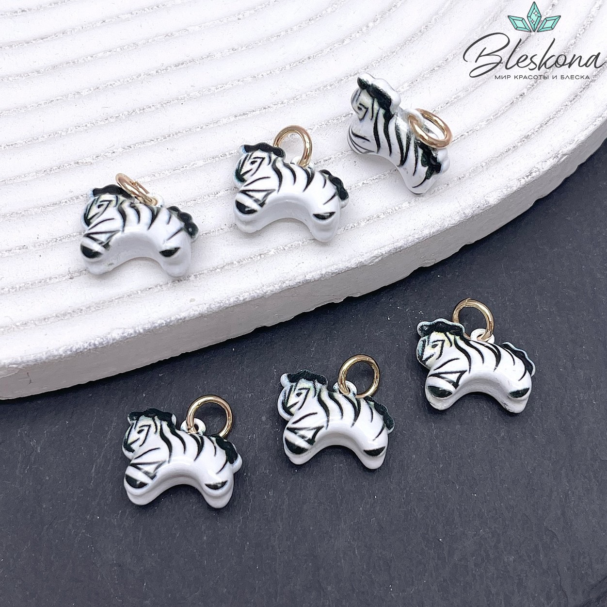 12*14,5 мм Цвет золото, Подвеска Зебра эмаль