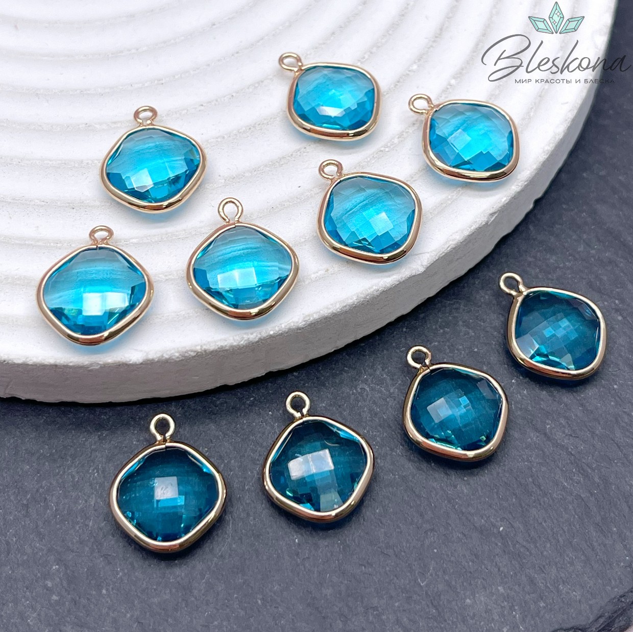 12 мм, цвет золото, Подвеска ромб стекло голубое