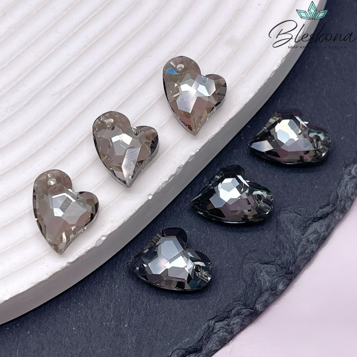 16,5*14 мм, Подвеска сердце стекло белое с переливом (Satin F) уп. 2 шт АКЦИЯ