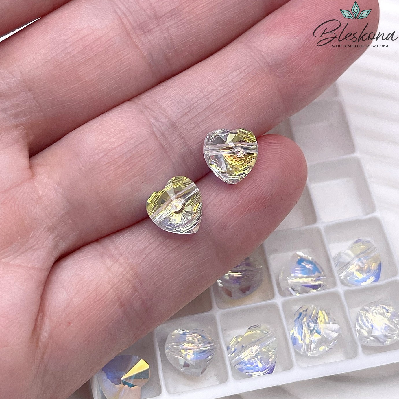 5742 Heart Bead 8 мм Crystal Aurore Boreale (AB)