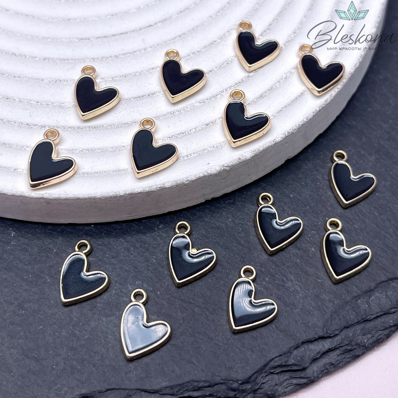 10*12,5мм, цвет золото,Подвеска Сердце черная эмаль 