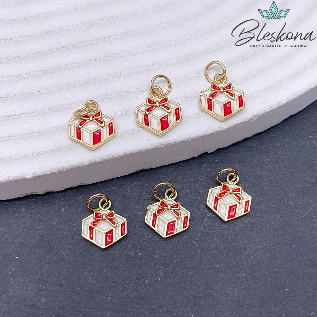 11,5*10 мм Цвет золото, Подвеска подарочек эмаль