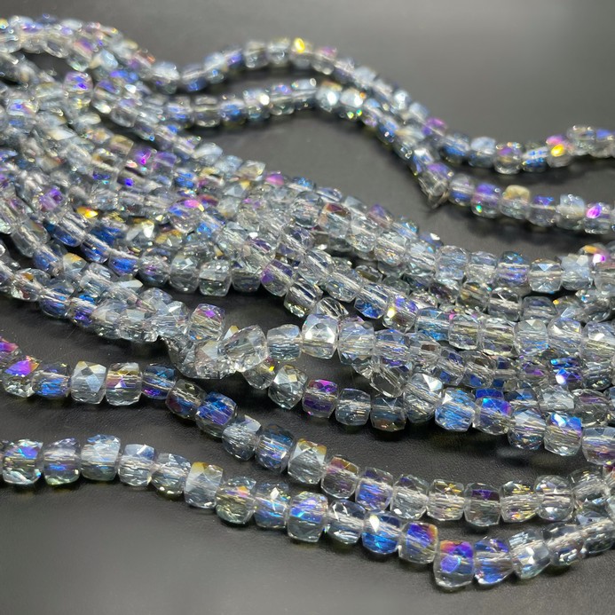 4,5 мм Стекло Lux, куб огранка, цвет серый с фиолетовым отливом