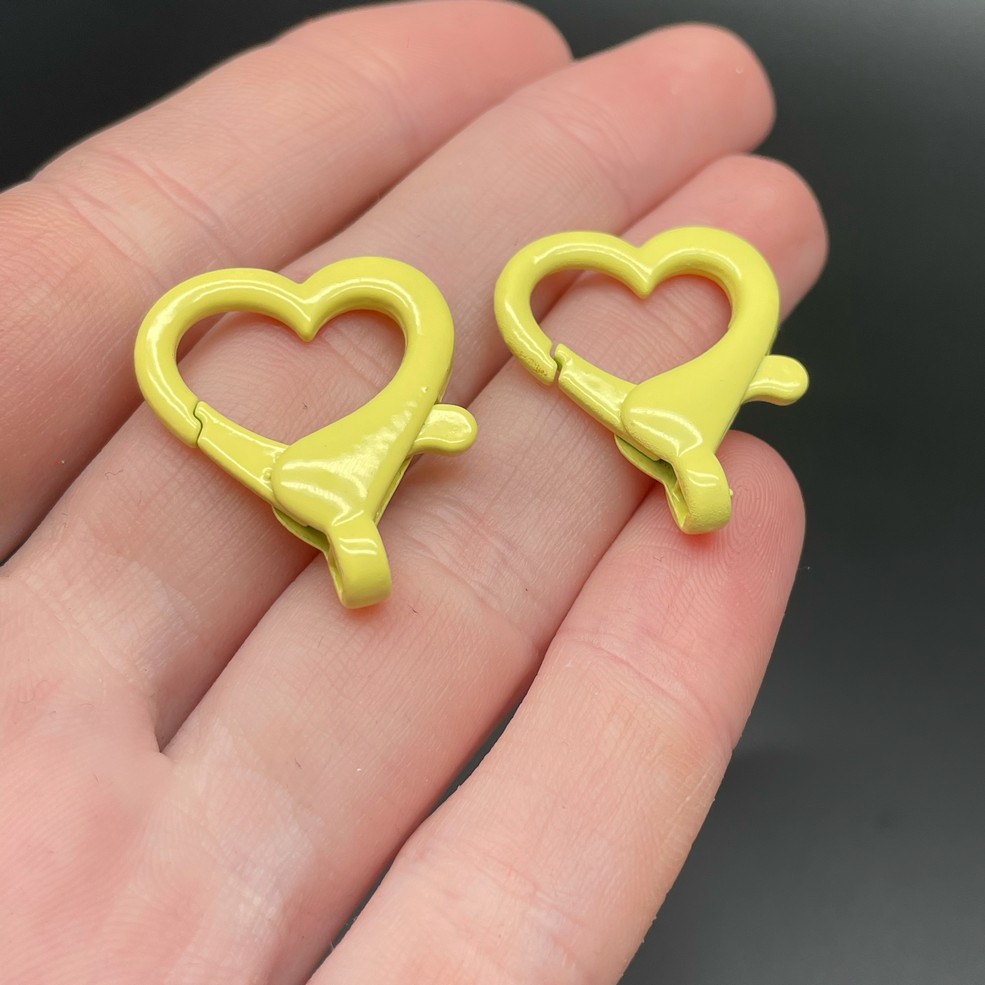 22*26мм , Замок крупный сердце светло-желтая  эмаль 