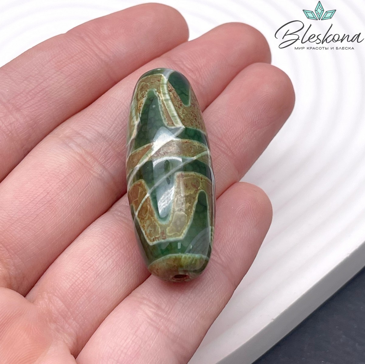 Бусина Дзи 2-й Тигриный Клык зеленый бочонок 40*14 мм