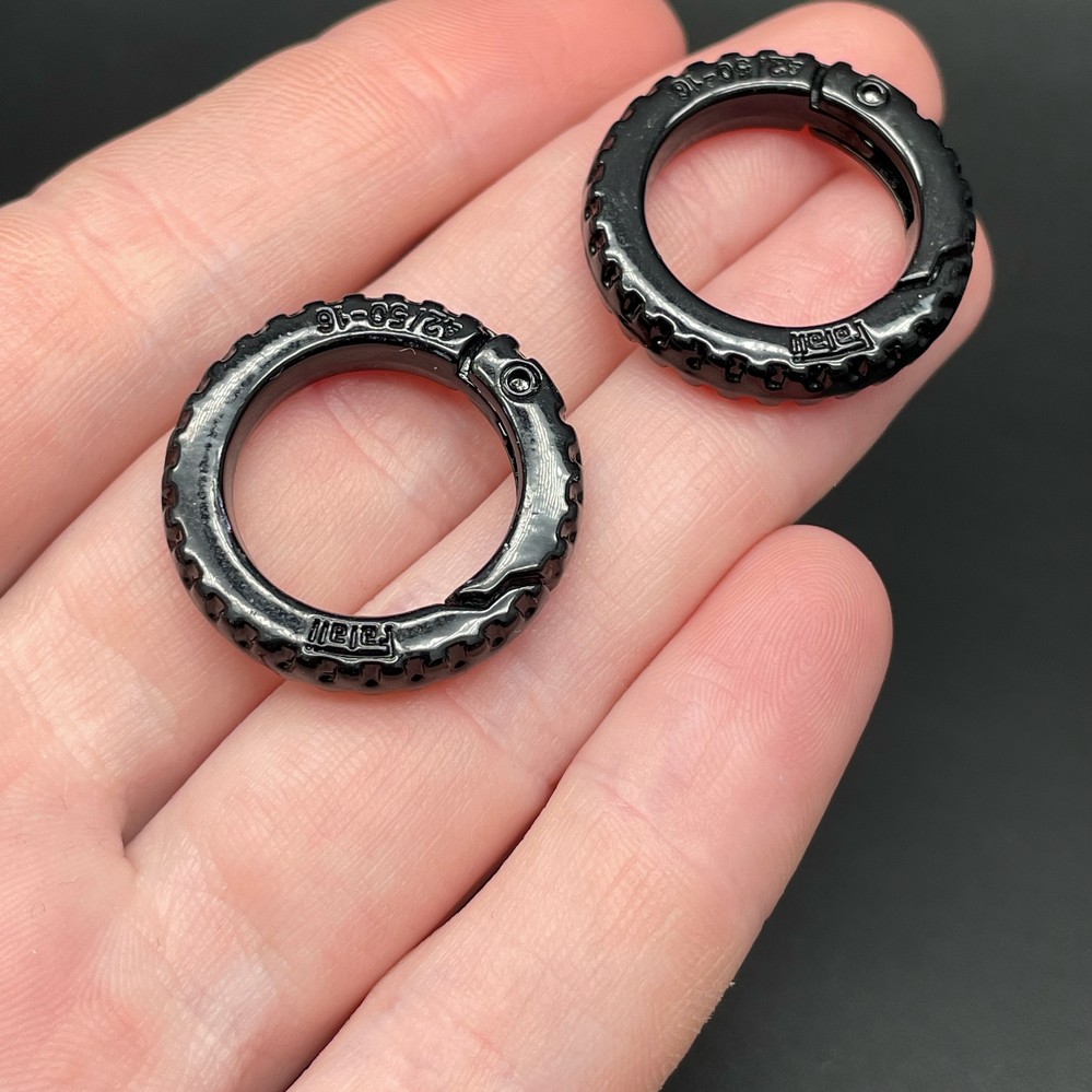 25мм , Замок круг -колесо черная эмаль 