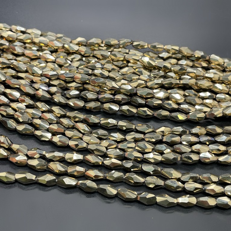 4*7,5 мм Стекло Lux, ракушка мини, цвет золото