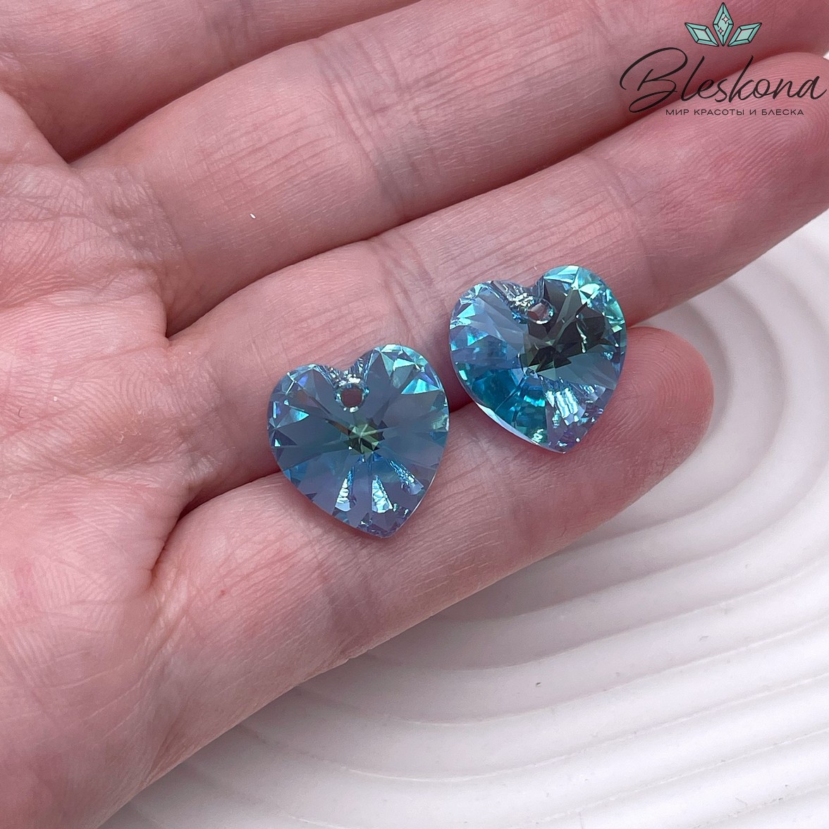 6228 Xilion Heart 14,4*14 мм Aquamarine Aurore Boreale (AB)
