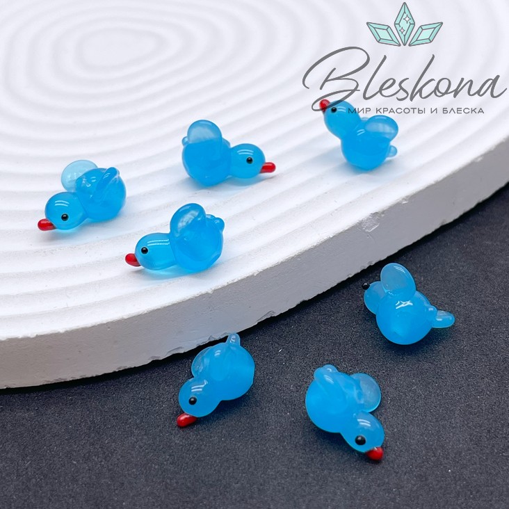9*17 мм Бусина уточка голубая