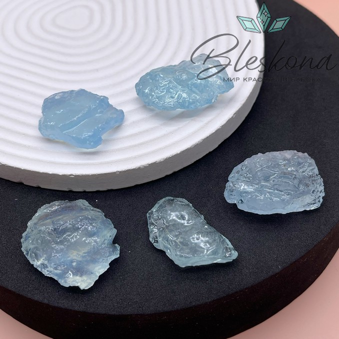 Аквамарин  необработанный 