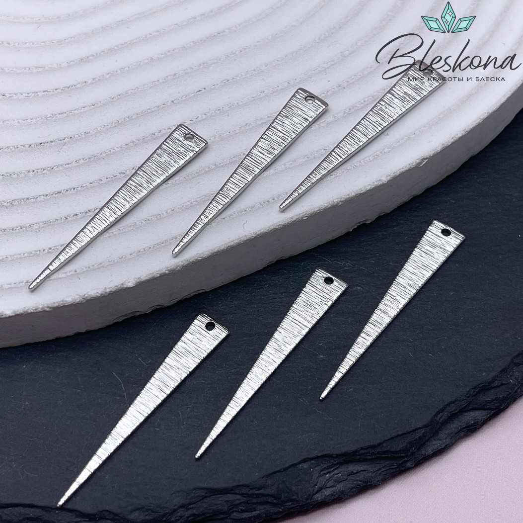 36,5*6 мм Цвет серебро, Подвеска Треугольник полосы