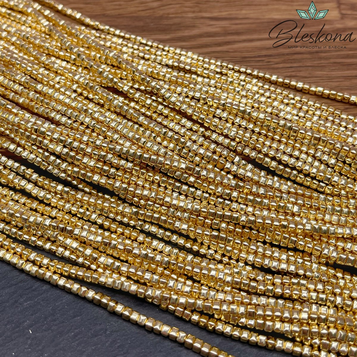 3*2мм Гематин, цвет светлое золото, квадрат огранка имитация