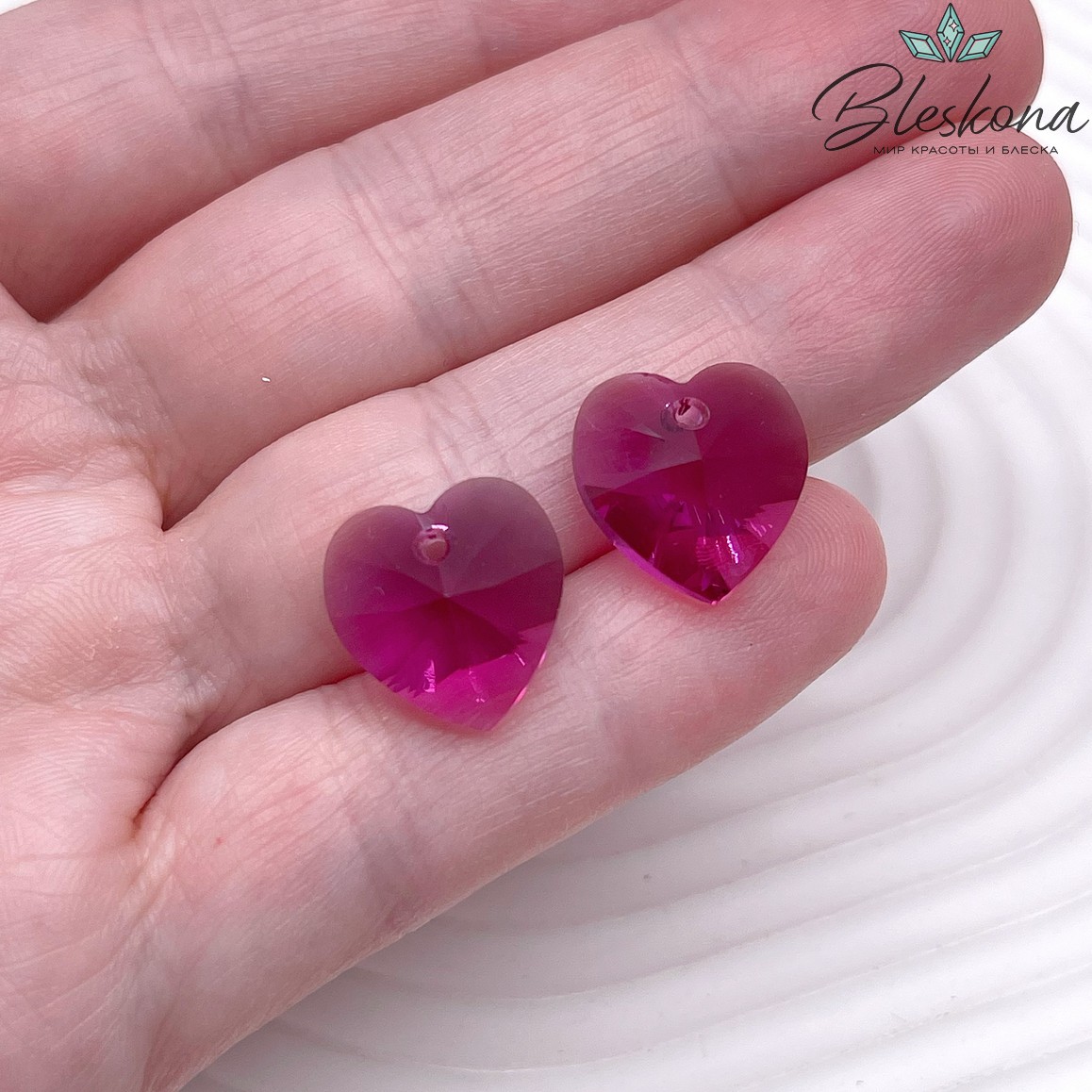 6228 Xilion Heart 14,4*14 мм Fuchsia