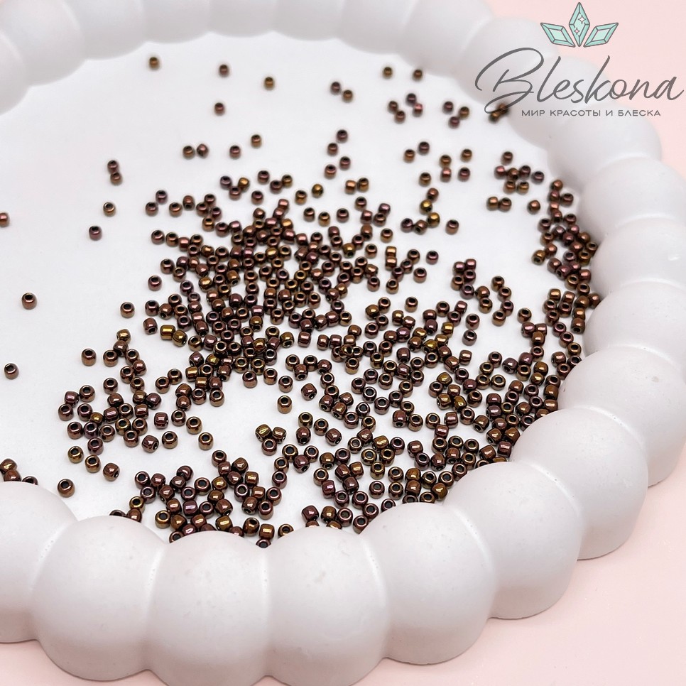 Бисер TOHO round 11/0 цвет №224 (оттенок коричневого)