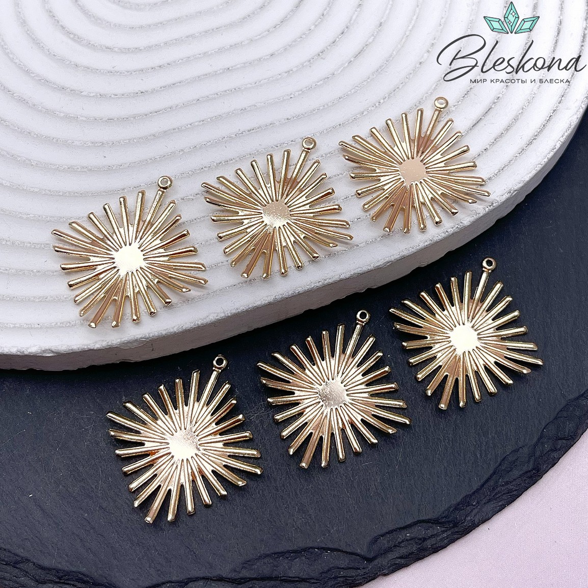 31,3*29 мм Цвет золото, Подвеска ромб лучики