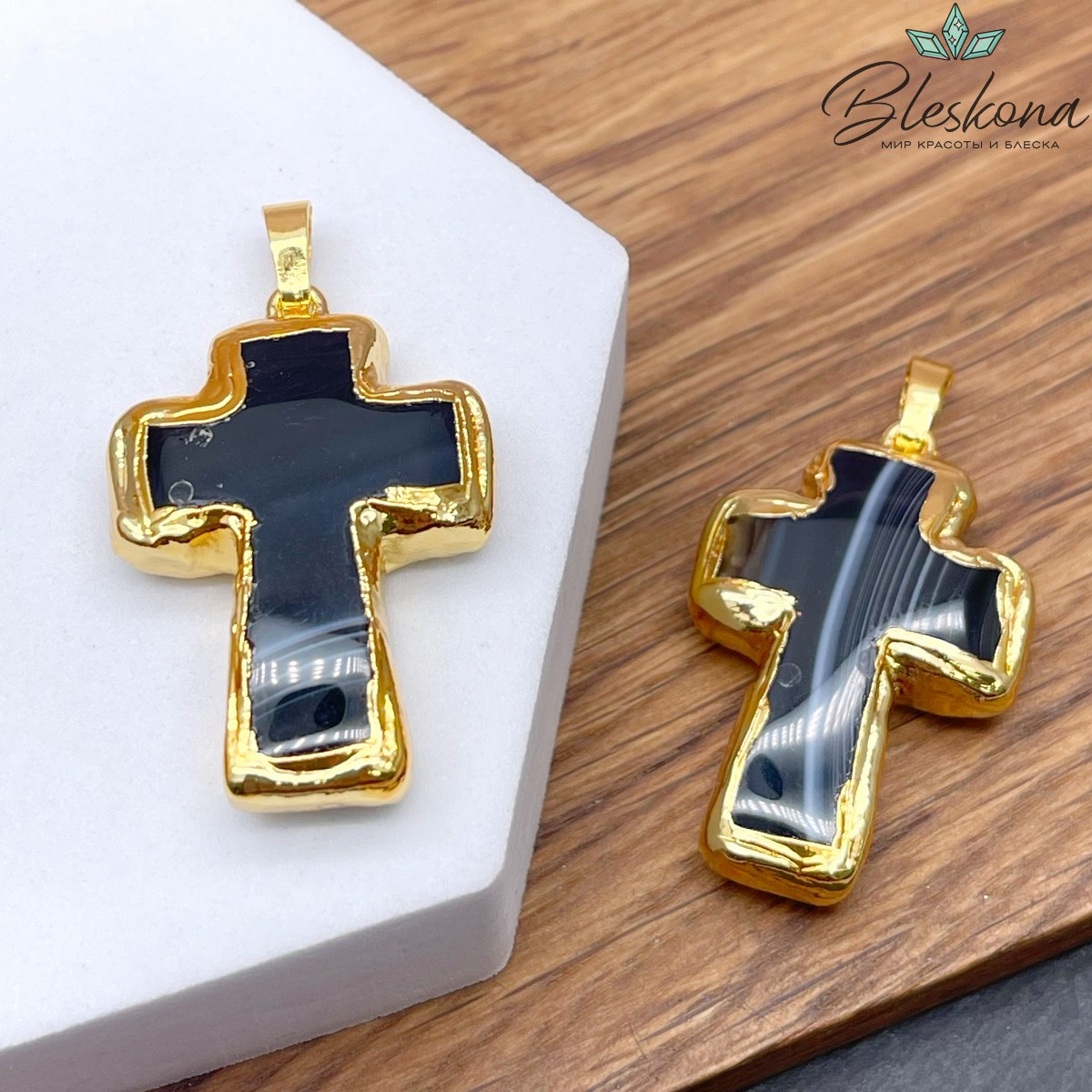 37*25 мм Цвет золото, Подвеска крест Черный Агат с прожилками в обрамлении