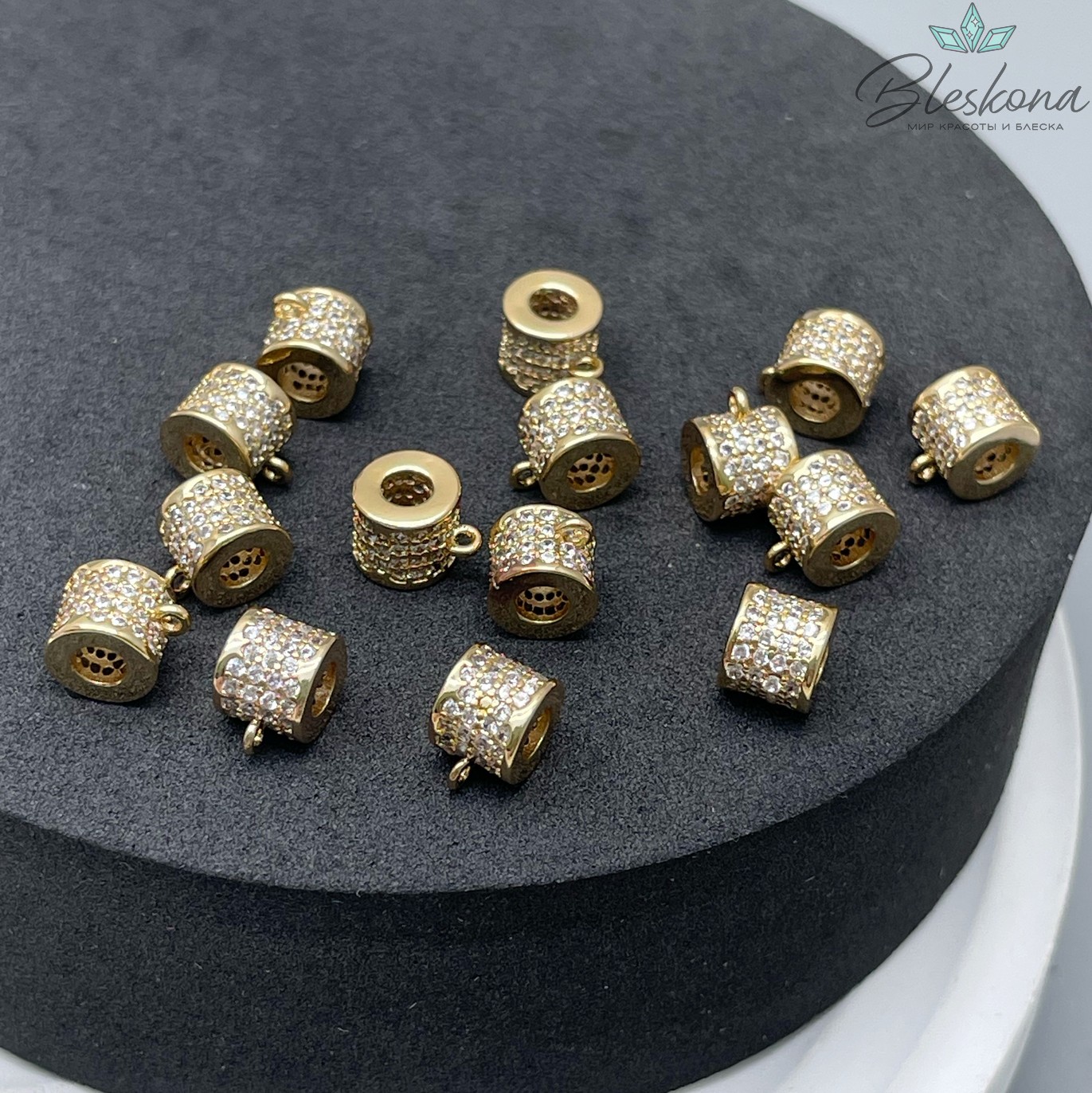 5*6 мм Цвет золото, Бейл цирконы неразъемное кольцо