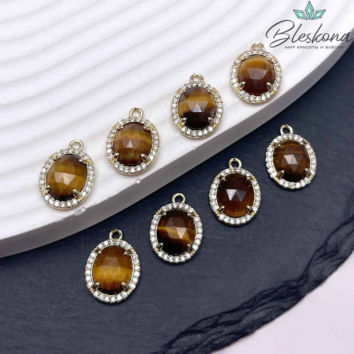 15*11 мм Цвет золото, Подвеска овал Тигровый Глаз в обрамлении цирконы