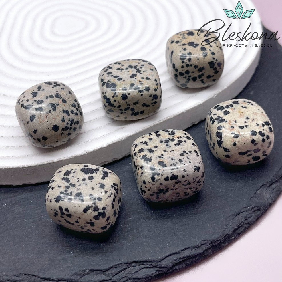 Яшма Далматиновая галтовка 20-23 мм