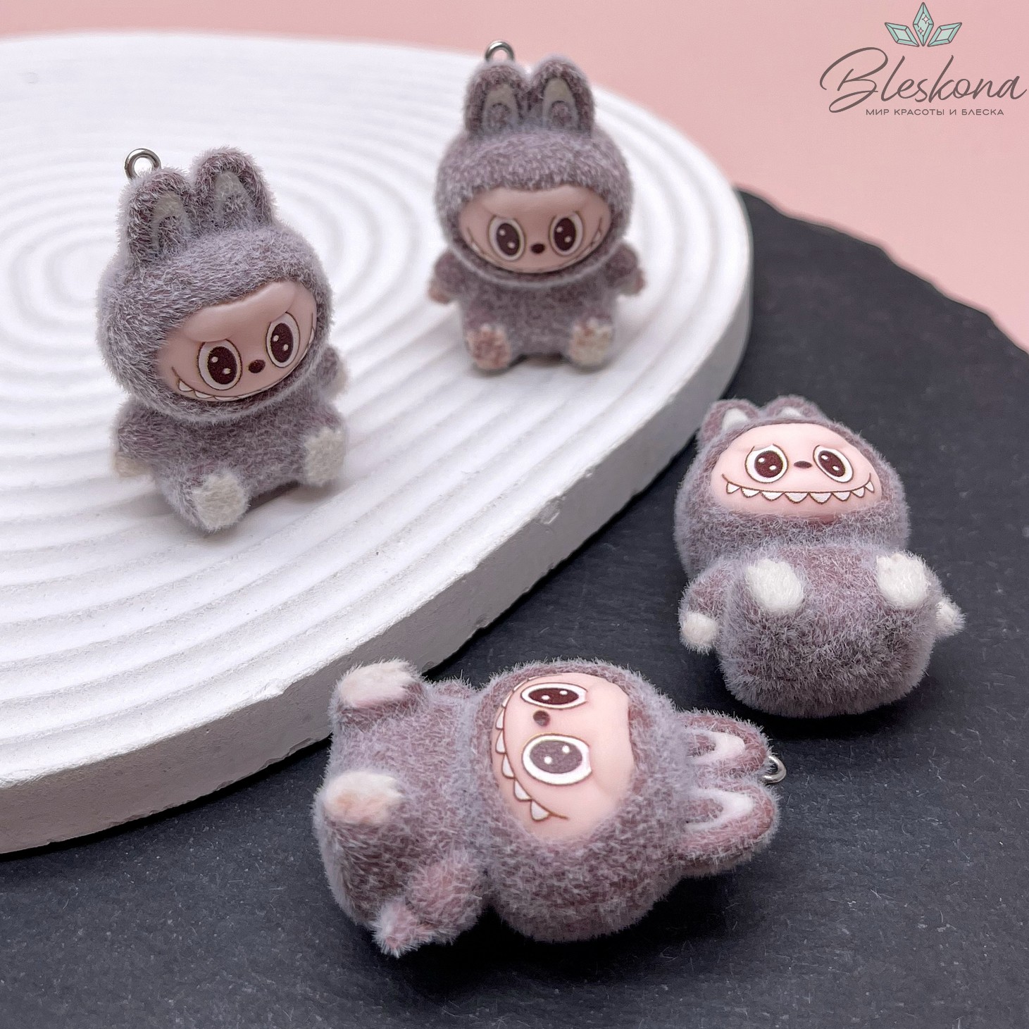 30*40 мм Цвет серебро, Подвеска игрушка-монстрик Лабубу каштановый 