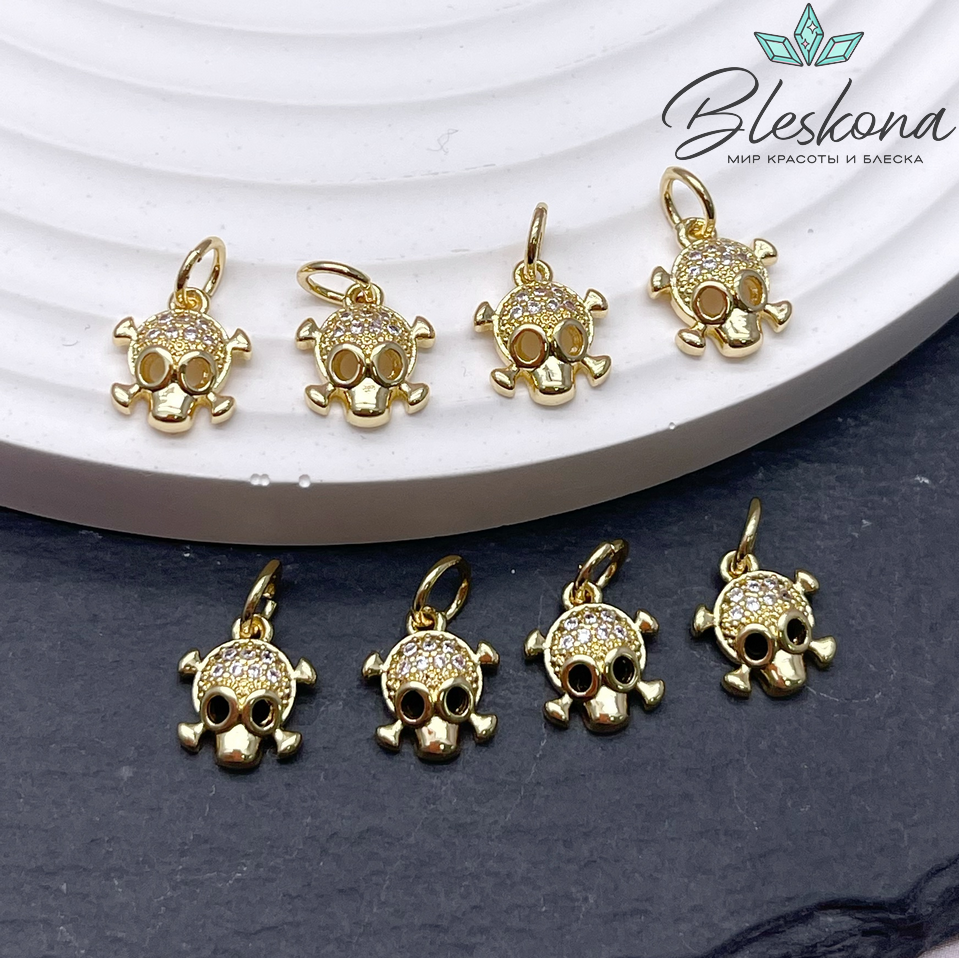 9,4*8,4 мм Цвет золото, Подвеска Череп цирконы