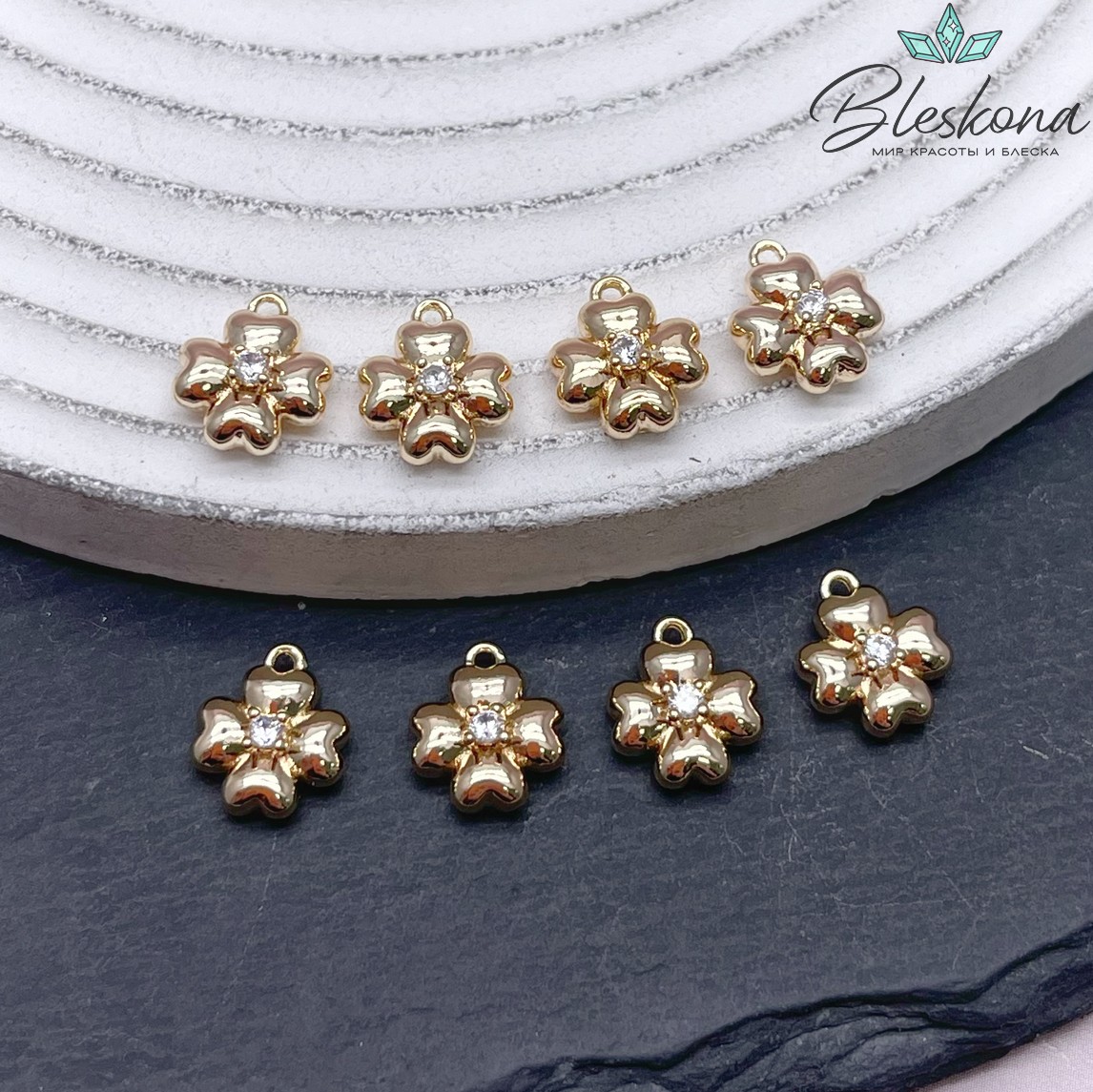 10,5*9 мм Цвет золото, Подвеска клевер с цирконом